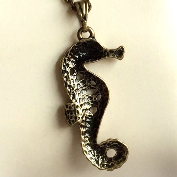 Seahorse Necklace Gold Plated Sea Life Pendant 29" Chain Island Nautical Beach - Picture 7 of 11